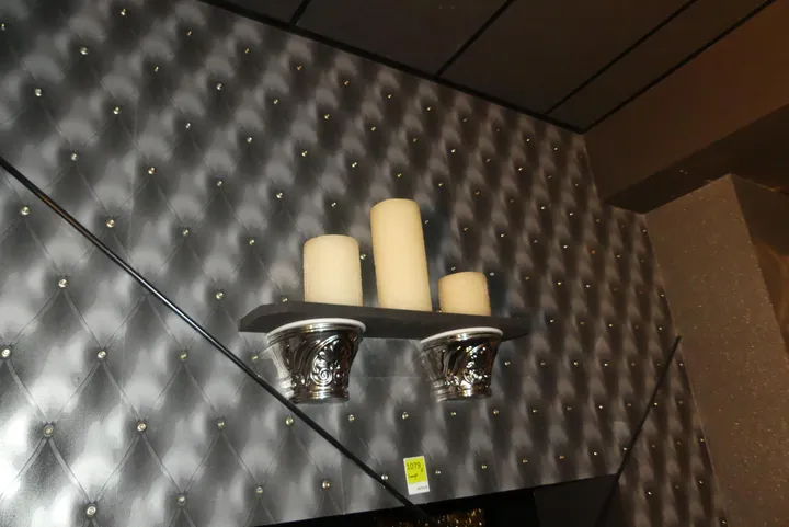 Wandpanel mit 3 LED Kerzen